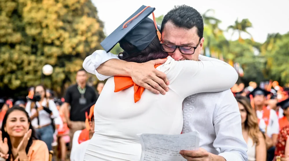 periodicoalbores.com