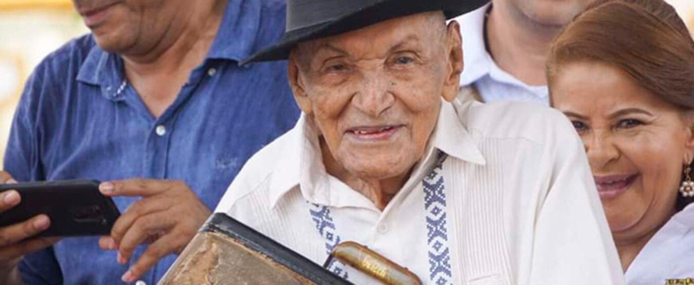 periodicoalbores.com